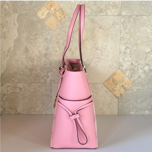 Michael Kors Gilly Large Drawstring Tote Shoulder Bag MK Graphic Logo Carnation - Picture 5 of 10